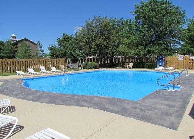 Carefree Getaways Condo Бренсън Екстериор снимка